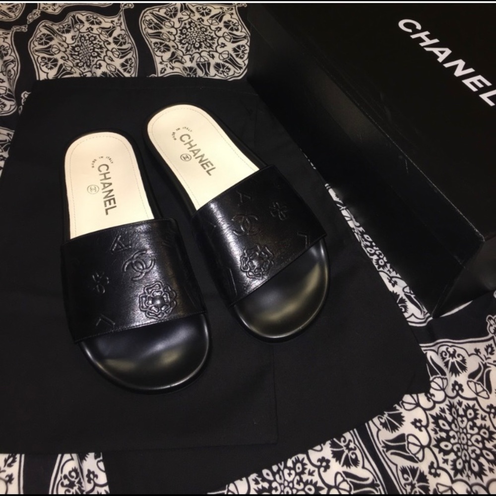 Chanel Sandal mules